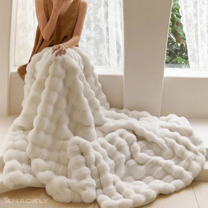 DreamCloud Faux-Fur Blanket Off-White